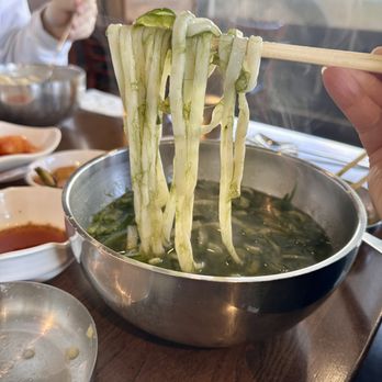 Halmae Noodle - Noodle soup with Seaweed fulvescens - Korean Near Me - Palisades Park, New Jersey