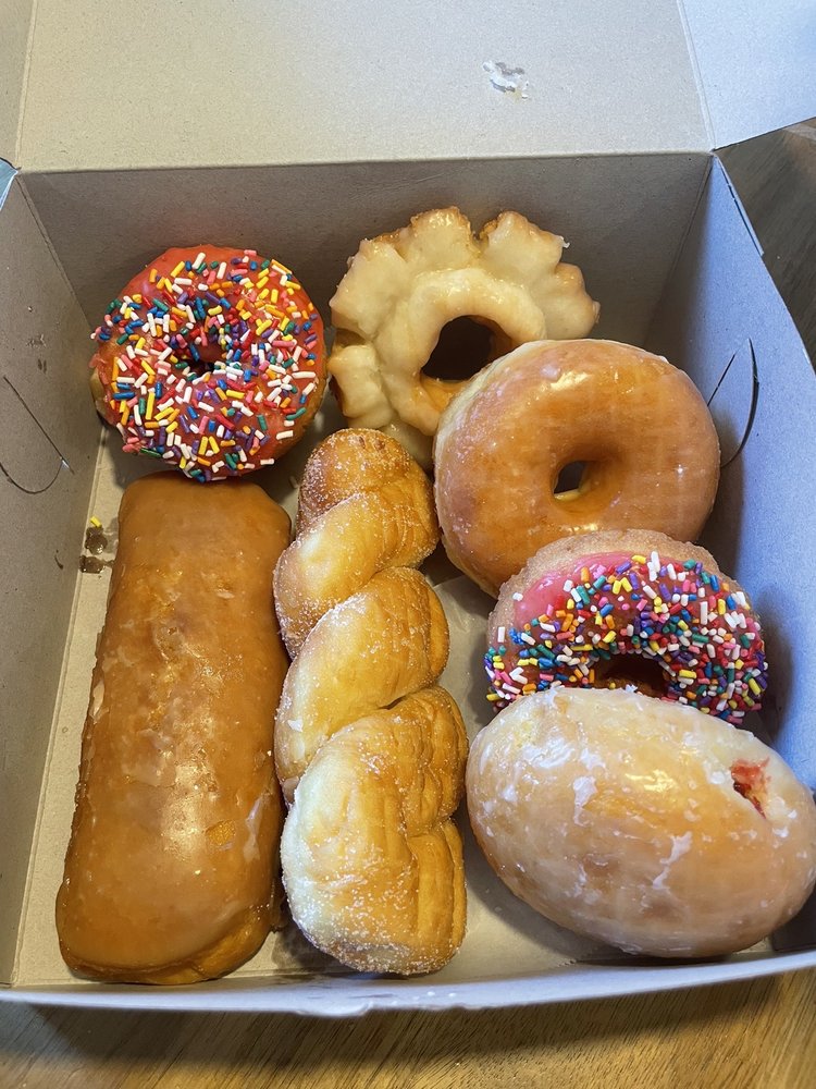 CRISPY’S DONUTS Updated October 2024 39 Photos & 66 Reviews 5429