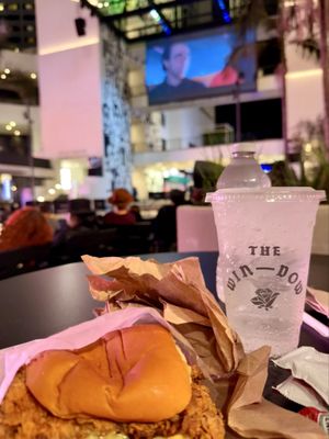 Ovation Hollywood by null