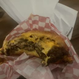 Lo's burger Oklahoma style!