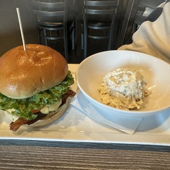 Dunwellz - Burgers Near Me - Mint Hill, North Carolina