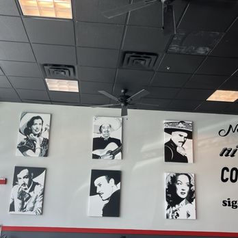 Mariachi Bakery - Decor - Bakeries Near Me - Downey, California Mariachi Bakery - Decor - Bakeries Near Me - Downey, California