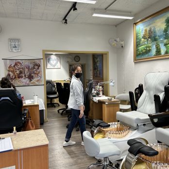 QD Nails & Spa - The lady who over charged me - Nail Salons Near Me - San Diego, California