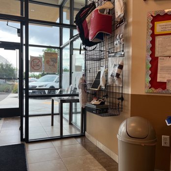 Yong In Master Lee's Tae Kwon Do - A hallway entrance - Taekwondo Near Me - Boise, Idaho Yong In Master Lee's Tae Kwon Do - A hallway entrance - Taekwondo Near Me - Boise, Idaho