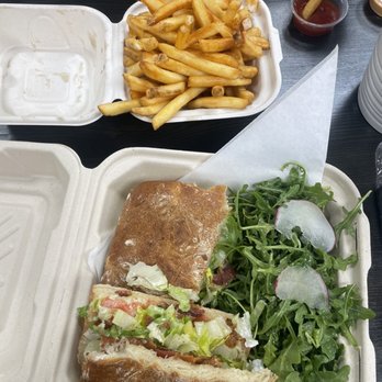 Acai Grill  - Juice Bars & Smoothies Near Me - Glendale, California