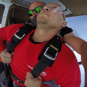 Skydive Oc - Getting ready to jump! - Skydiving Near Me - Berlin, Maryland