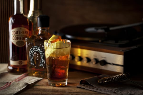 Bobby Gin by null