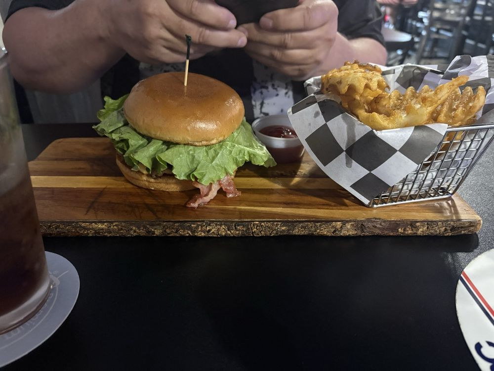 Tipsy Bar & Grill