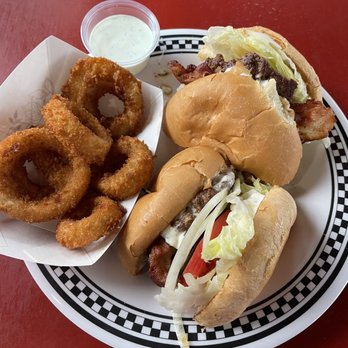 Cool Cat Cafe - Delicious burger! And milkshake was amazing too. Great service! - Burgers Near Me - Kihei, Hawaii Cool Cat Cafe - Delicious burger! And milkshake was amazing too. Great service! - Burgers Near Me - Kihei, Hawaii