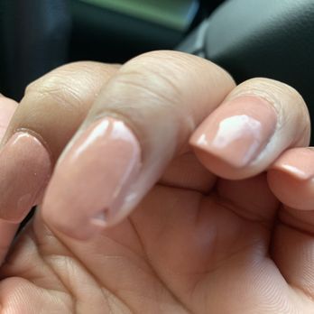 Soho Nails & Spa - Chipped SNS powder manicure - Nail Salons Near Me - Highland Park, New Jersey