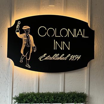 Colonial Inn - Colonial Inn Sign. - Hotels Near Me - Harbor Springs, Michigan Colonial Inn - Colonial Inn Sign. - Hotels Near Me - Harbor Springs, Michigan