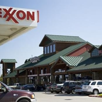 Tiger Farms Market - the exterior of the store - Farmers Market Near Me - Burleson, Texas