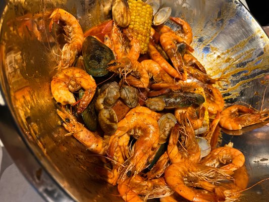 The Vikings Boiling Seafood by null