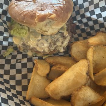 Bear Canyon Pizza - Bear Claw Smash Burger with double patty and scoop fries. Burger should have included jalapeños but they were not evident. - Pizza Near Me - Tucson, Arizona