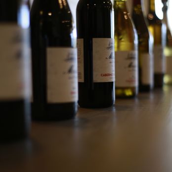 Tour del Vino - Wine Tours Near Me - Temecula, California