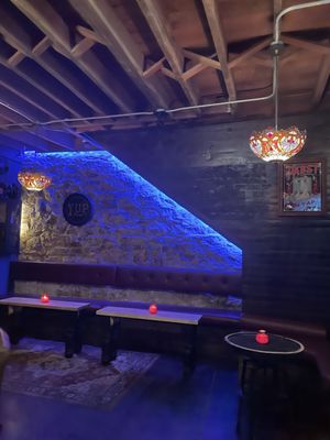 Bull's Irish Pub by null