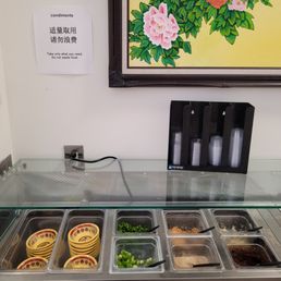 yummy sauce bar