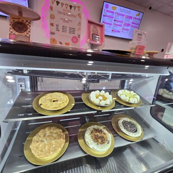 Pied Piper Bakery - Bakeries Near Me - Mesa, Arizona Pied Piper Bakery - Bakeries Near Me - Mesa, Arizona