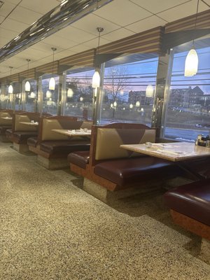 Red Plate Diner by null