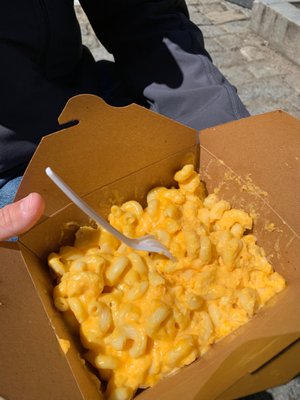 Mmmac N' Cheese by null