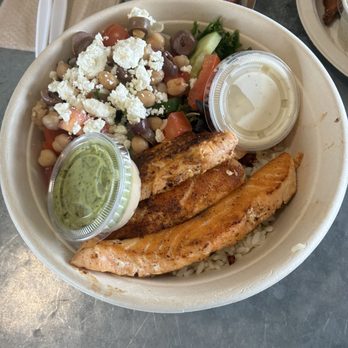 Green Tomato Grill - GREEK MEZZE BOWL with salmon - New American Near Me - Orange, California