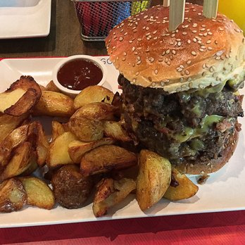 Goiko Grill - Kevin Bacon TRIPLE - Burgers Near Me - Madrid, M