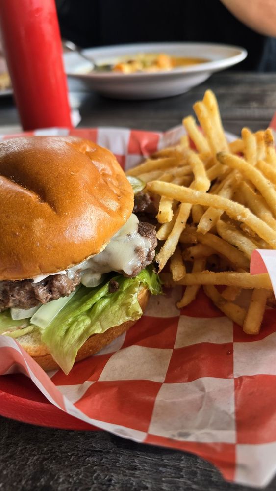 Fatty's Treats N Tours