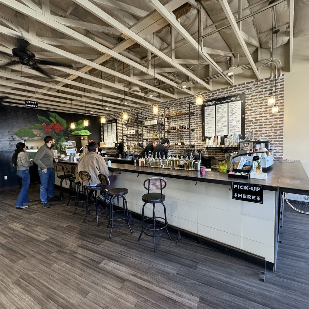 Midnight Coffee Roasting - Inside, main counter - Coffee Roasteries Near Me - Reno, Nevada Midnight Coffee Roasting - Inside, main counter - Coffee Roasteries Near Me - Reno, Nevada
