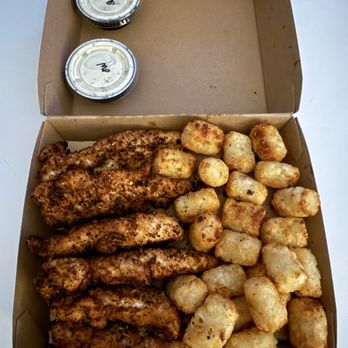Sneakybird - 6 tender combo - Chicken Shop Near Me - Phoenix, Arizona Sneakybird - 6 tender combo - Chicken Shop Near Me - Phoenix, Arizona