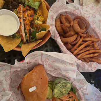 Cherry Cricket - Cherry Creek - Have to order a salad to feel less guilty about everything else!! - Burgers Near Me - Denver, Colorado