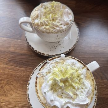 Madres Brunch - Pistachio latte - Breakfast & Brunch Near Me - Long Beach, California Madres Brunch - Pistachio latte - Breakfast & Brunch Near Me - Long Beach, California