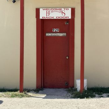 Bumdoodler's Lunch - Back door - Sandwiches Near Me - Boerne, Texas