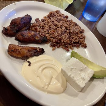 Paseo San Miguel - Casamiento - Salvadoran Near Me - Los Angeles, California