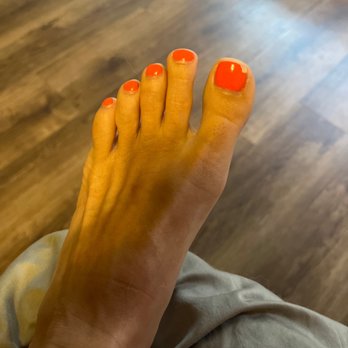 Polish’d Nail Salon - Chipped nail after 6 days. - Nail Salons Near Me - Long Beach, California Polish’d Nail Salon - Chipped nail after 6 days. - Nail Salons Near Me - Long Beach, California