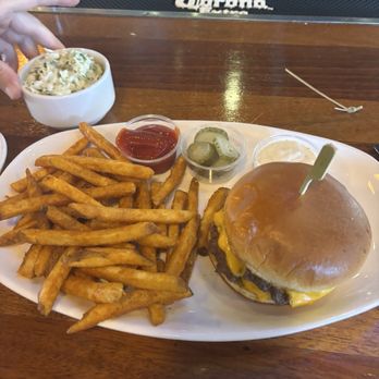 The Oaks Bar & Grille - Double cheeseburger - American Near Me - Thousand Oaks, California The Oaks Bar & Grille - Double cheeseburger - American Near Me - Thousand Oaks, California