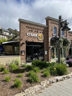 CHUCK BURGER by null