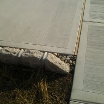 Mario Grano & Sons - attention to detail edged at the end of the driveway - Masonry/Concrete Near Me Mario Grano & Sons - attention to detail edged at the end of the driveway - Masonry/Concrete Near Me