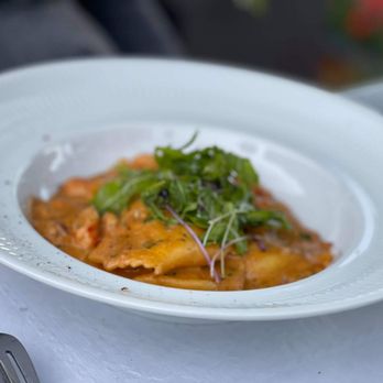 Bleu Moutarde - Raviolis homard - French Near Me - Beloeil, Quebec Bleu Moutarde - Raviolis homard - French Near Me - Beloeil, Quebec