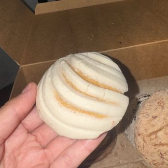 Concha Dreams - vanilla (mini concha) - Cafes Near Me - Hayward, California Concha Dreams - vanilla (mini concha) - Cafes Near Me - Hayward, California