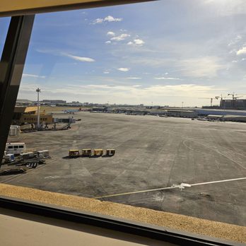 Mabuhay Lounge - View from Lounge - Airport Lounges Near Me - Pasay, NCR