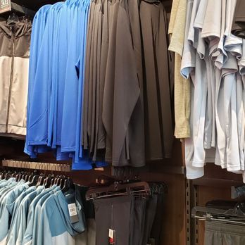 New Balance Factory Store - Shoe Stores Near Me - Sunrise, Florida
