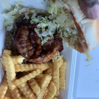 Lee's Hamburgers - Hot Dogs Near Me - Metairie, Louisiana Lee's Hamburgers - Hot Dogs Near Me - Metairie, Louisiana