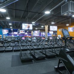 Crunch Fitness - Walnut Creek