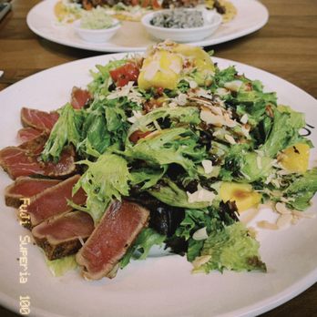 Seasons 52 - Perfect of the tuna salad - Seafood Near Me - Buford, Georgia
