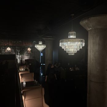 Dearly Beloved - Dining area - Cocktail Bars Near Me - Chicago, Illinois