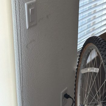 Roblas Moving Services - Scuff from the bikes handle bars - Movers Near Me - San Antonio, Texas Roblas Moving Services - Scuff from the bikes handle bars - Movers Near Me - San Antonio, Texas
