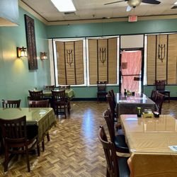 Thai Basil Restaurant - Dining area