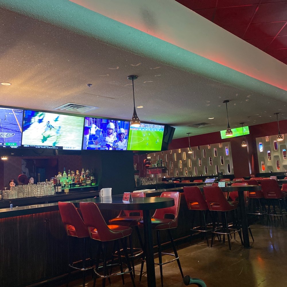 Kings Dining & Entertainment - the bar and televisions - American Near Me - Raleigh, North Carolina Kings Dining & Entertainment - the bar and televisions - American Near Me - Raleigh, North Carolina