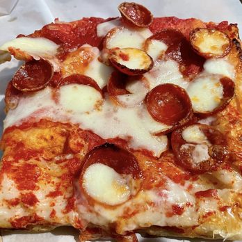 Gusto Mio - Pepperoni - Pizza Near Me - Walnut Creek, California Gusto Mio - Pepperoni - Pizza Near Me - Walnut Creek, California