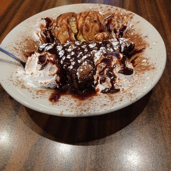 Friendly Confines - Personal brownie Sundae! - Sports Bars Near Me - Lake Mary, Florida